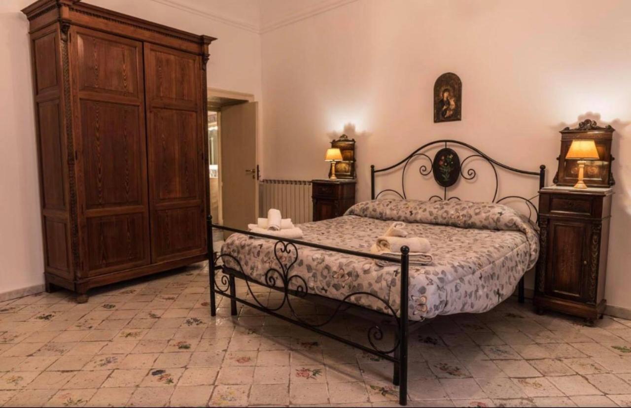 Appartamento Palazzo Pace Al Cassaro Palermo Exteriér fotografie